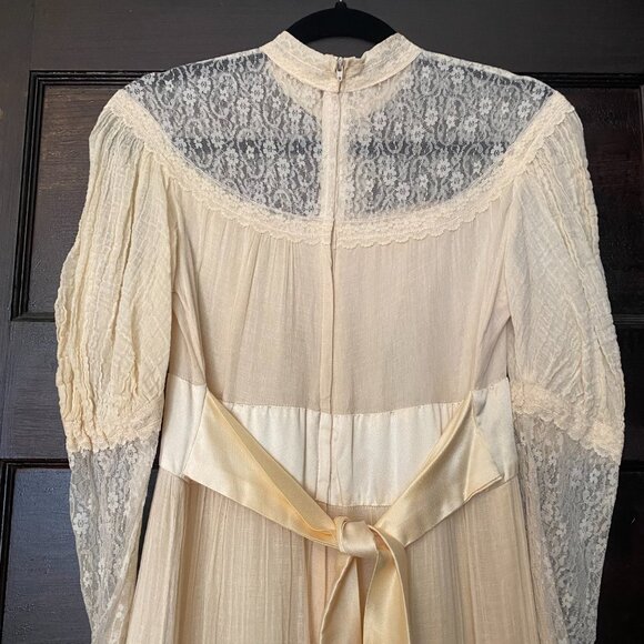 SOLD Vintage 70's Gunne Sax Dress - Picture 6 of 11